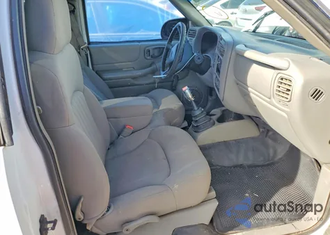 2003 Chevrolet S Truck S10 z USA, uszkodzony, nr VIN 1GCCS19H338205999